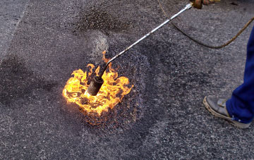 Cleat flat roofing repairs